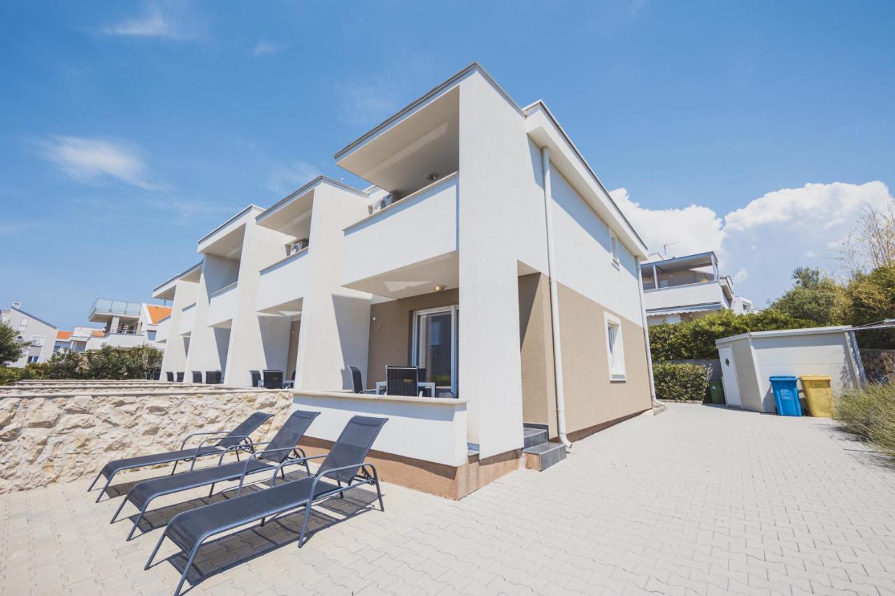 Apartments Lemon Novalja Kültér fotó