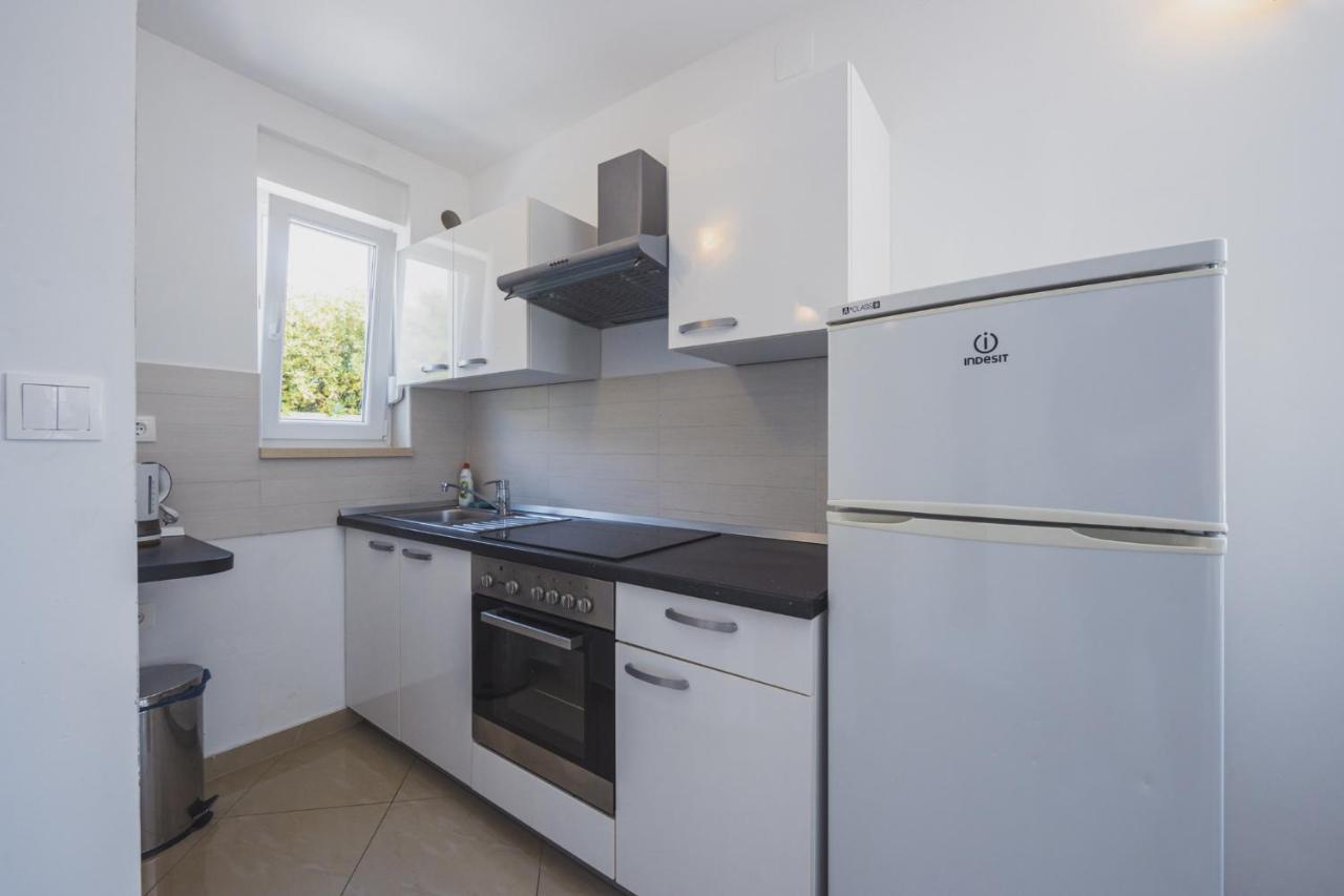 Apartments Lemon Novalja Kültér fotó